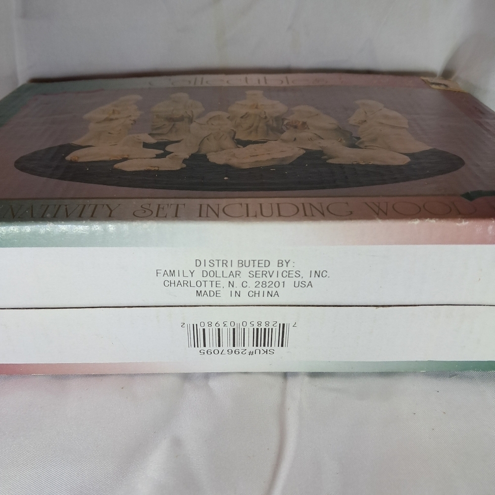 Vintage Christmas Holiday Collection 11 Glazed Nativity Scene + Wood Base - Picture 5 of 5